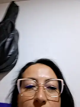 Lauryn_Jones webcam
