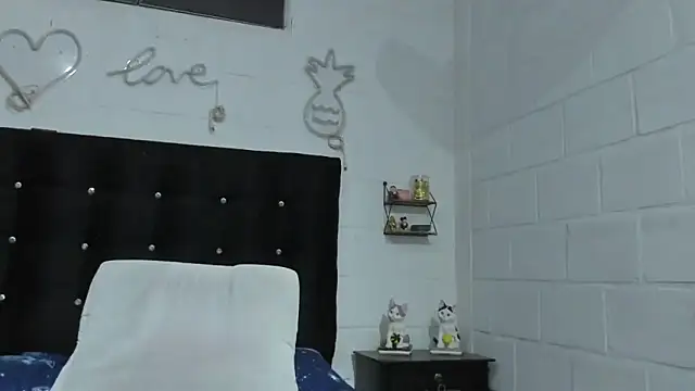 sexynova_93 webcam