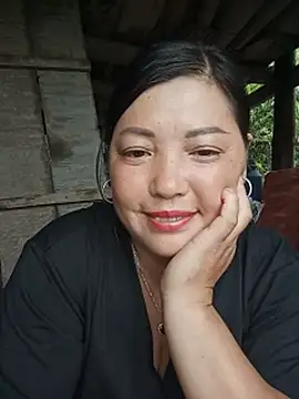sary-hot2x webcam