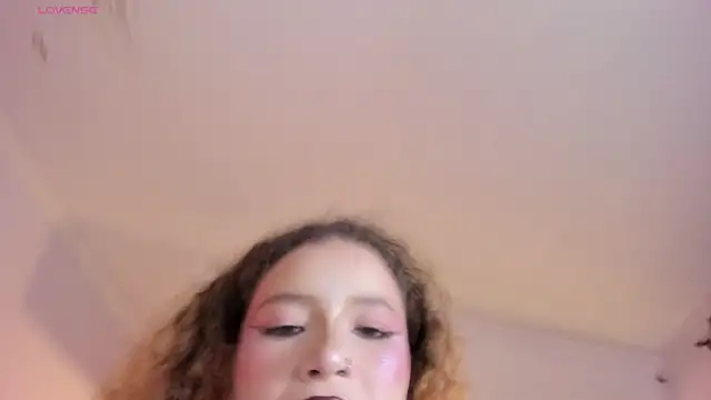 AphroditeSweett webcam