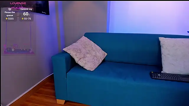 arianarousee webcam