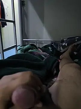 Hotmen84050 webcam