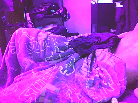 Cloudd_Kingg_Iceyyy webcam