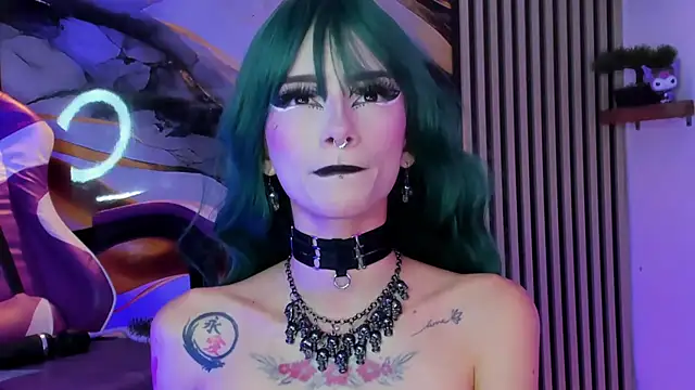 chloe_jacksonn live cam on StripChat