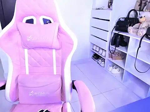 cristina697 webcam