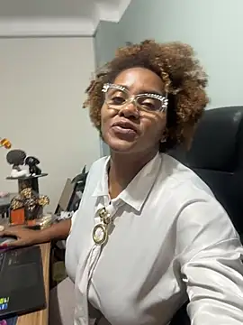 AliciaMiilf webcam