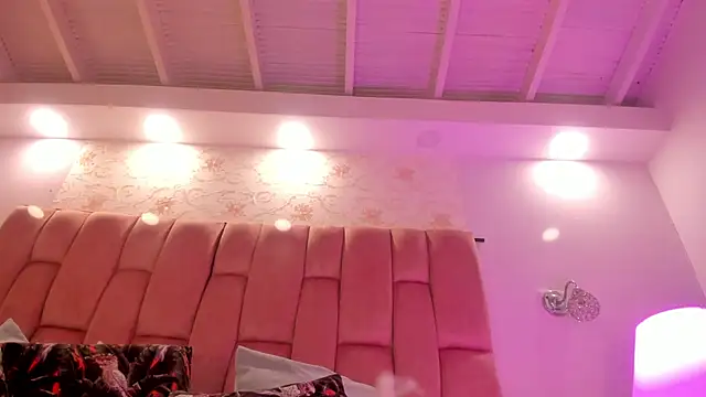 aishathornee webcam