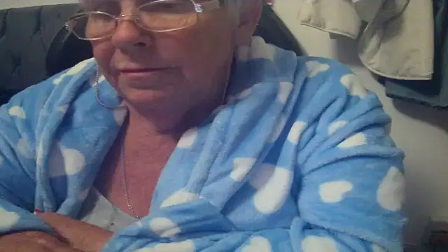 Playful_MILF_Demi webcam