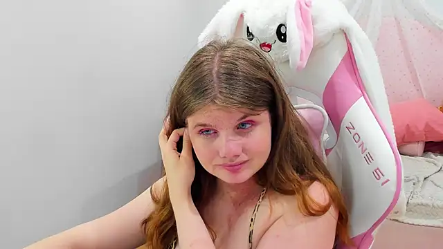 ChloeHalses webcam