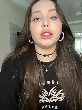 _CarlaDoll webcam