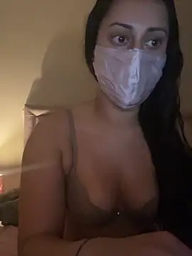 leila_salem webcam