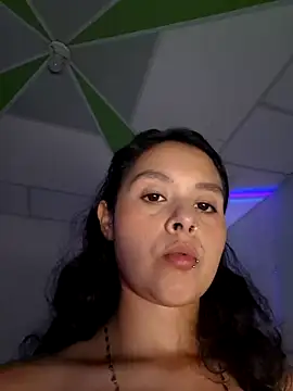 Miss_kittyX webcam