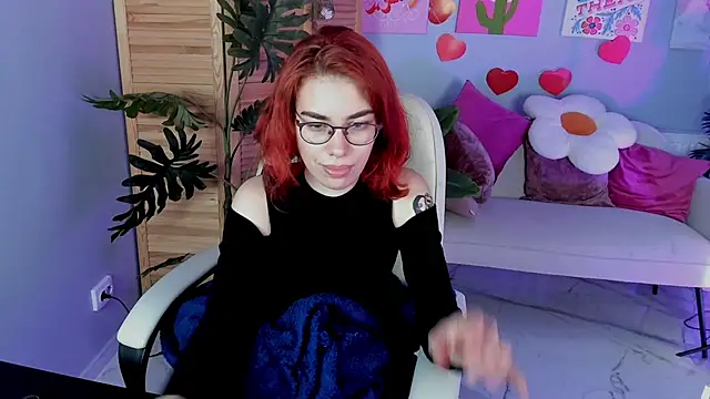 SeraphineDuskryn webcam