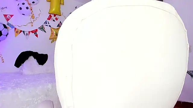 Juliet_Ember01 webcam