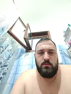 Horneymonster222 webcam