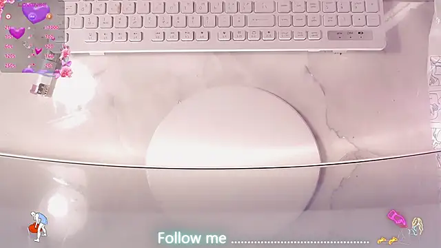 AnnieGOld_ webcam
