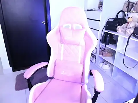 cristina697 webcam