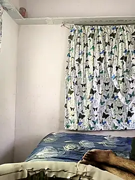 Funcouple0069 webcam