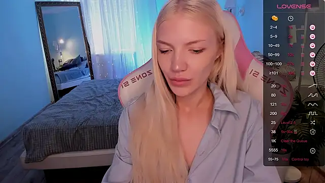 AnyaTaylor_ webcam