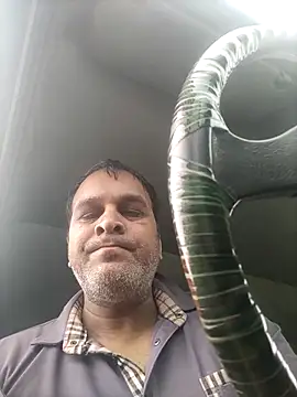 indiandesivillegeboy live sex cam