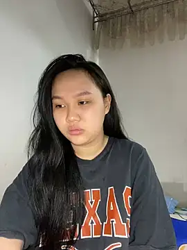 Almira6868 webcam