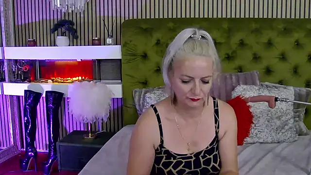 LadyTouch webcam