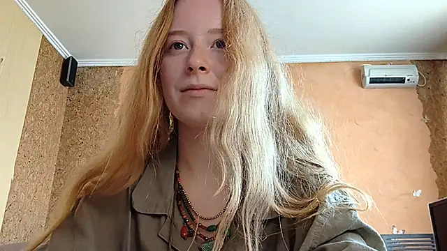 KateVibe_01 webcam