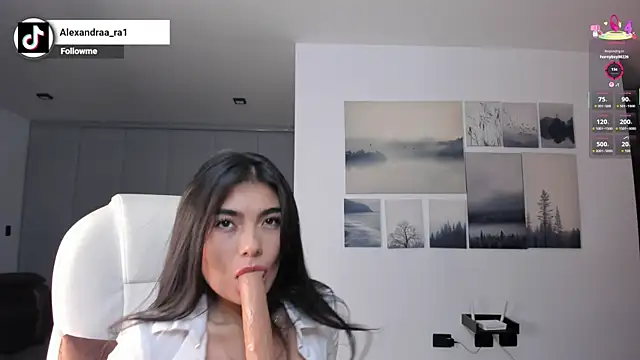 Alexandra_ra webcam
