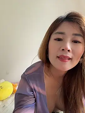 okgirl_23 - Okgirl_23's free webcam - UK Sex Cams