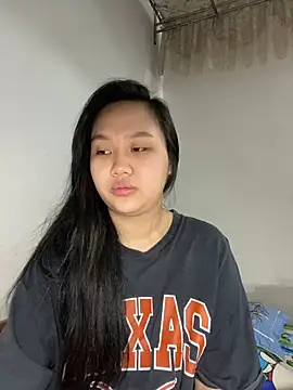 Almira6868 webcam