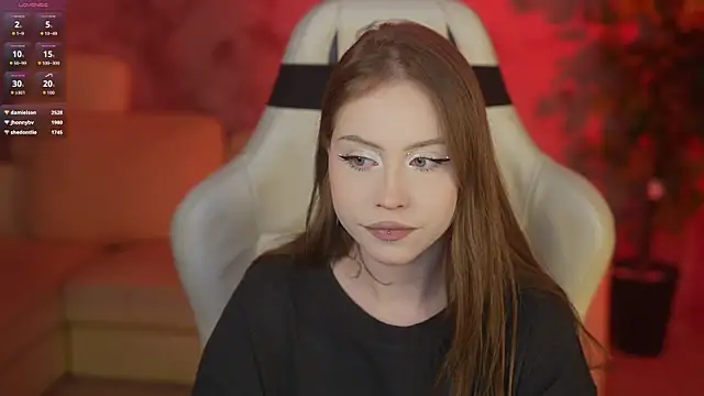 Esmie_Smile webcam