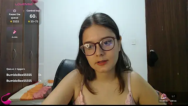 MadieeLorez webcam
