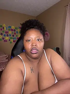 Chocolatebunnyxx96 webcam