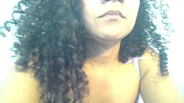 Little18Doll webcam