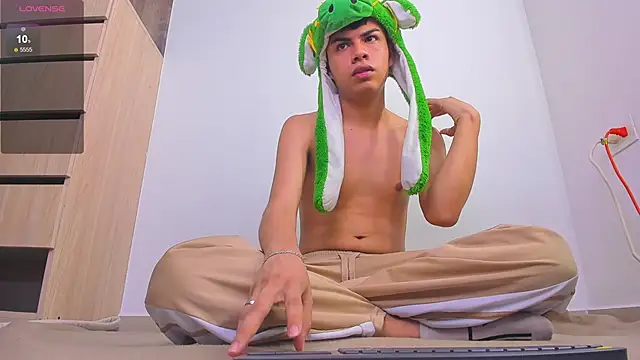 Asher_Young webcam