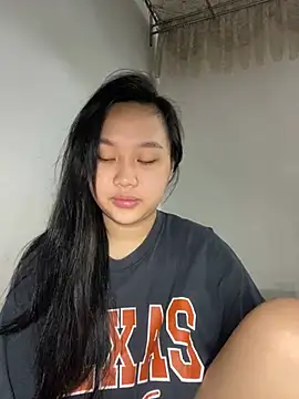 Almira6868 webcam