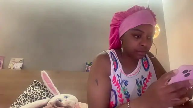 ChocolateCakeQueen webcam