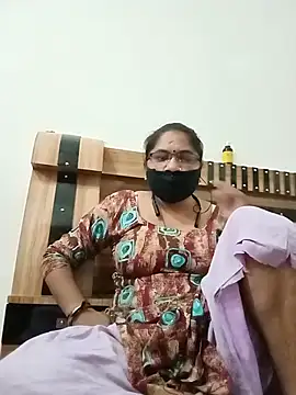 Menka_cut34 webcam