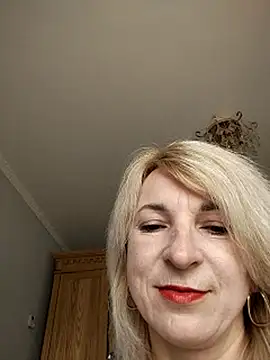 AhlyssaLove1155 webcam