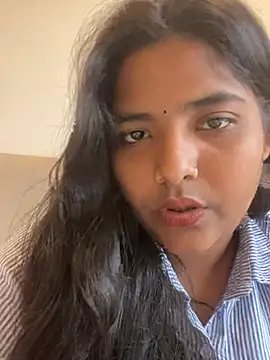 Arshu_143 webcam