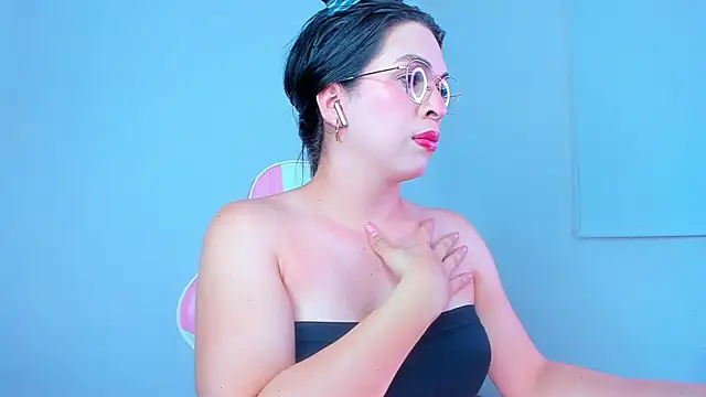 Ariana_f webcam