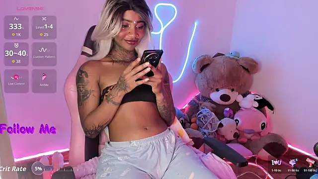 AshantiiSweet webcam
