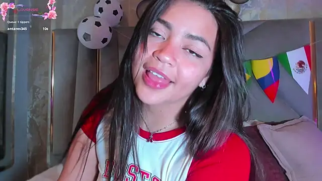 KimDevinne webcam