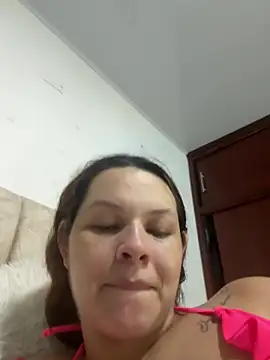 miacarrot webcam