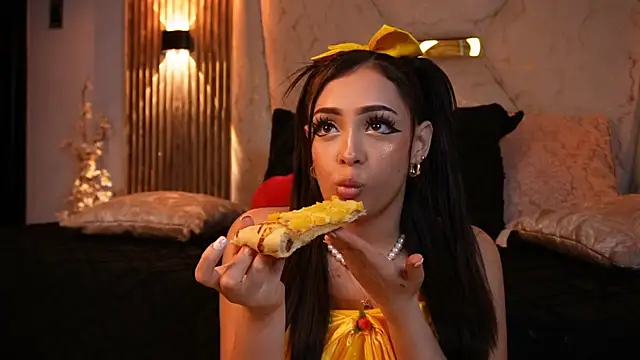 Kat_Saky webcam