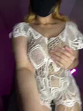 Inaa-Love webcam