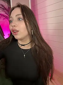 _CarlaDoll webcam
