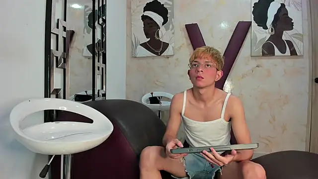 BLACK_AND_WHITET webcam