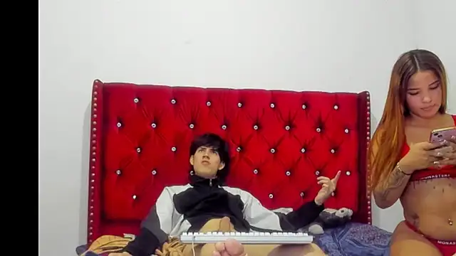Tiffany_18_ webcam