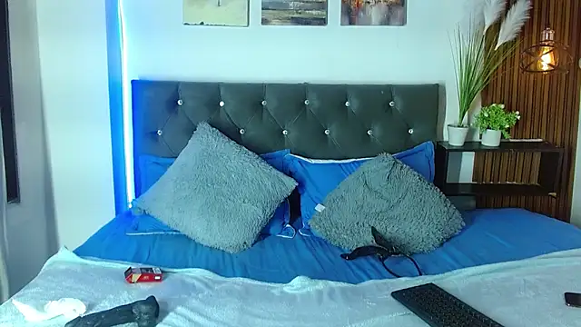 emma_cut3_ webcam